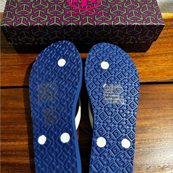 TORY BURCH THIN FLIP FLOP-PVC/EVA SIZE 5 - Picture 4 of 5